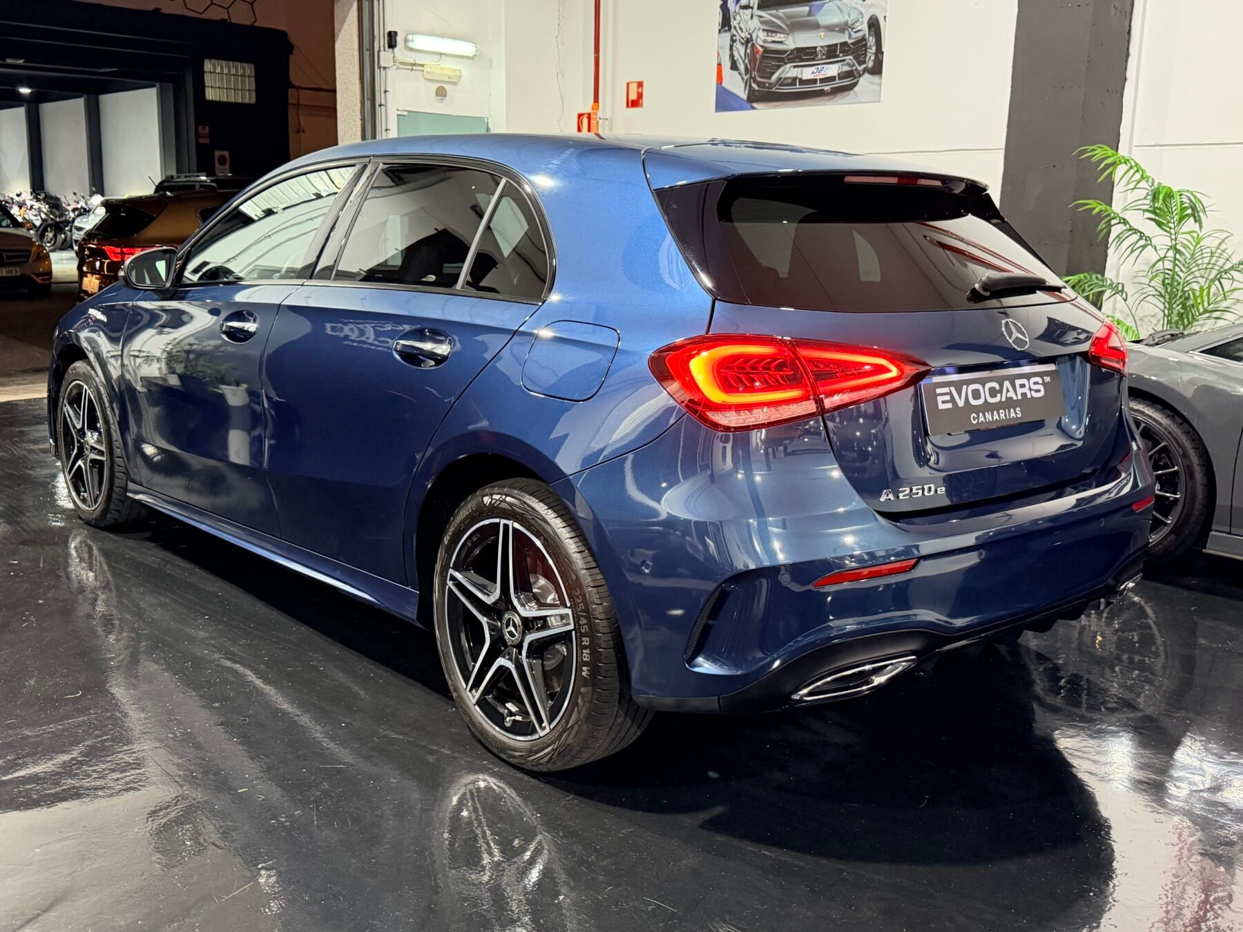 MERCEDES-BENZ Clase a A250E