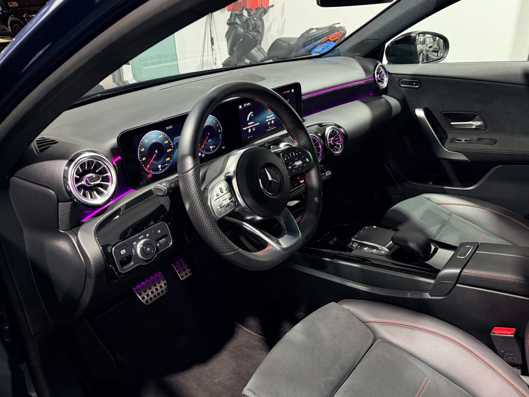 MERCEDES-BENZ Clase a A250E