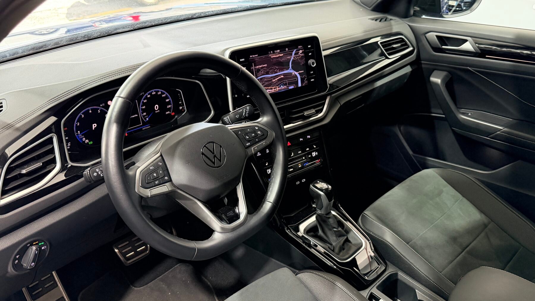 VOLKSWAGEN R-LINE DSG