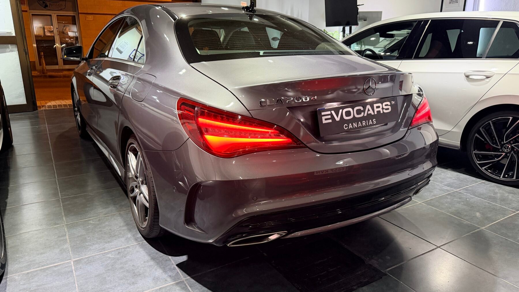 MERCEDES-BENZ CLA 200D AMG