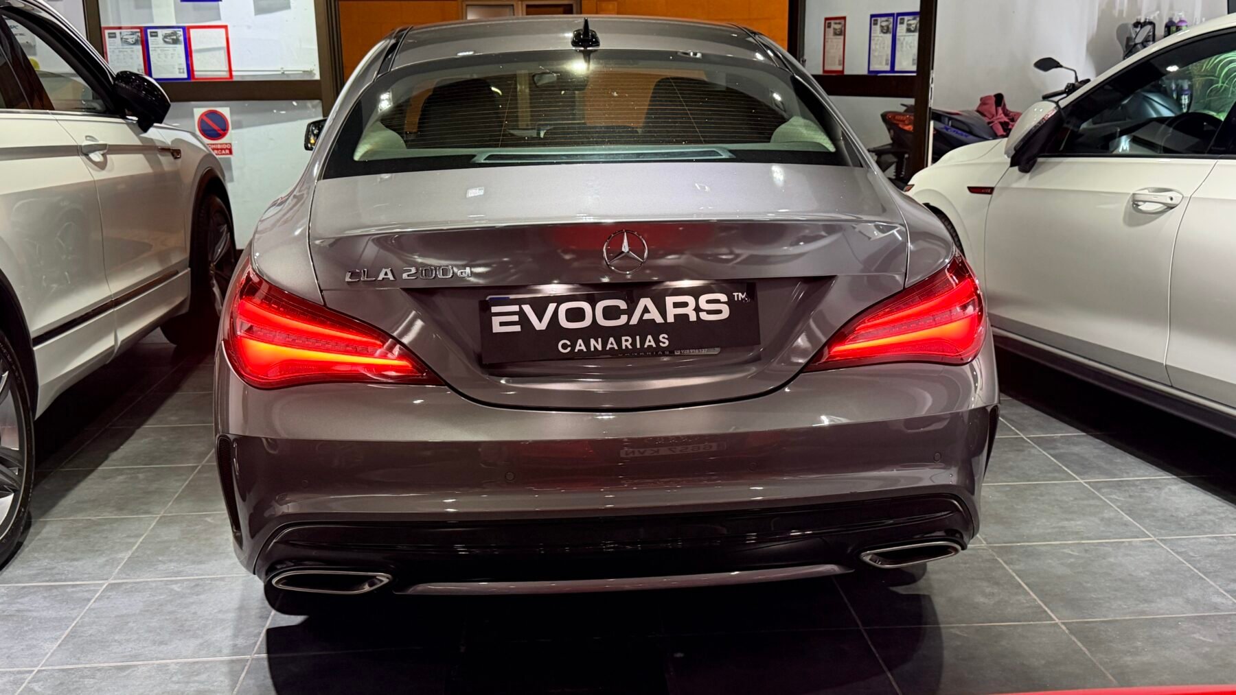 MERCEDES-BENZ CLA 200D AMG