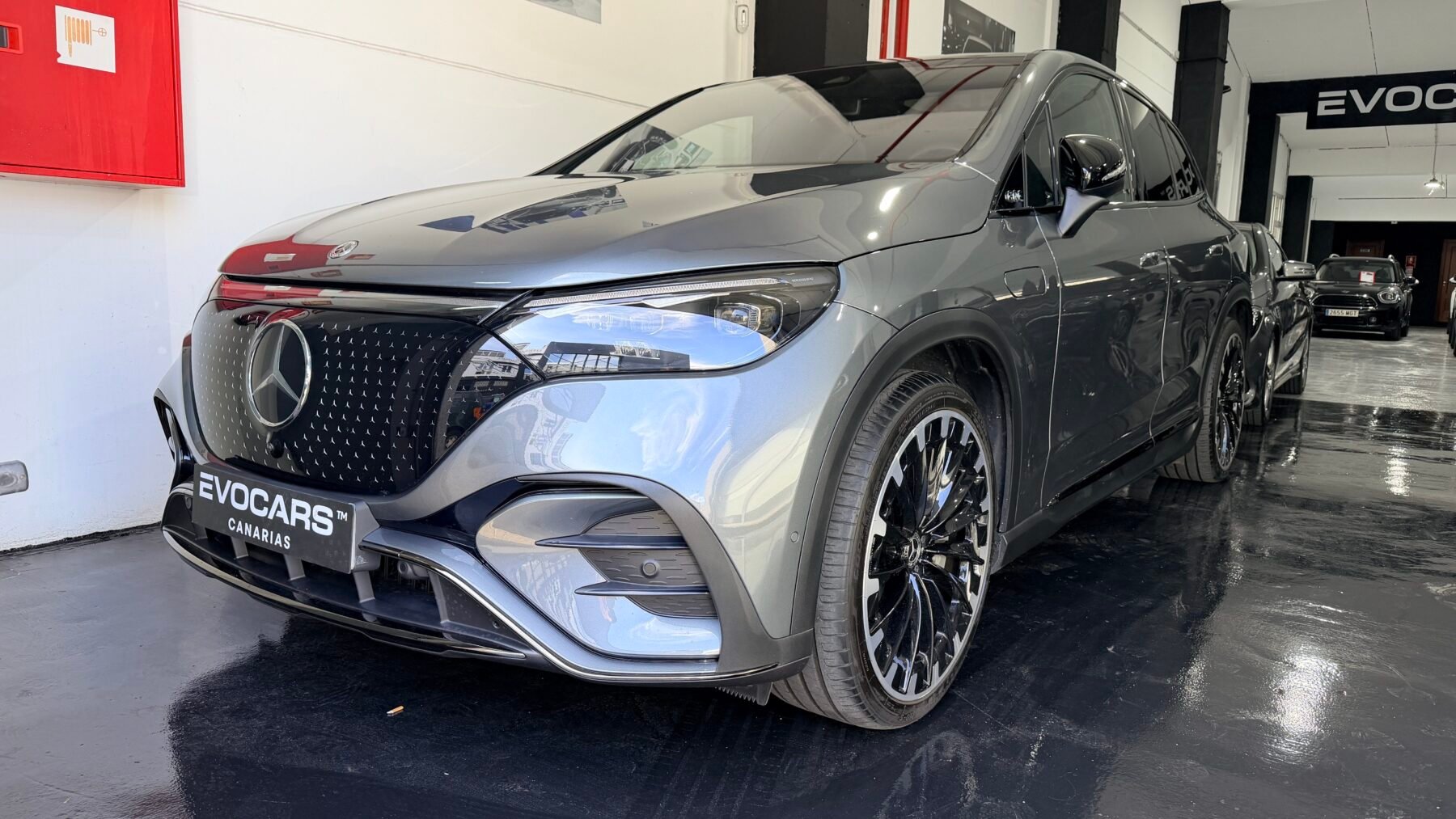 MERCEDES-BENZ EQE SUV