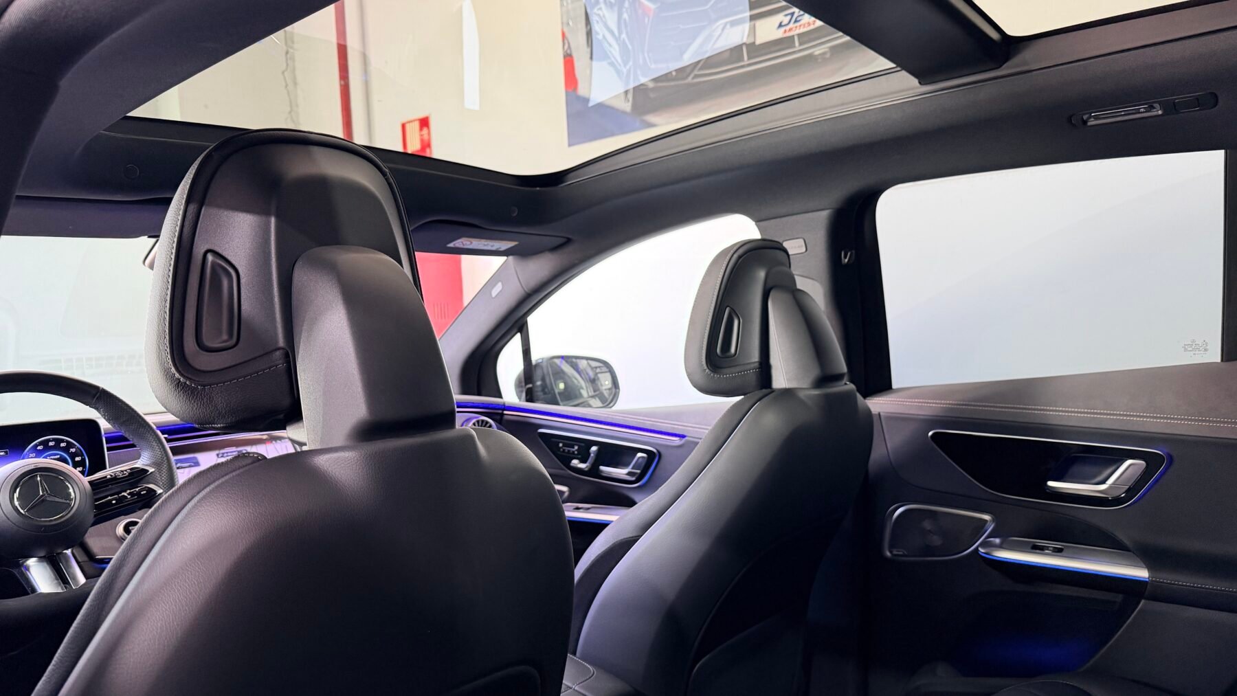 MERCEDES-BENZ EQE SUV