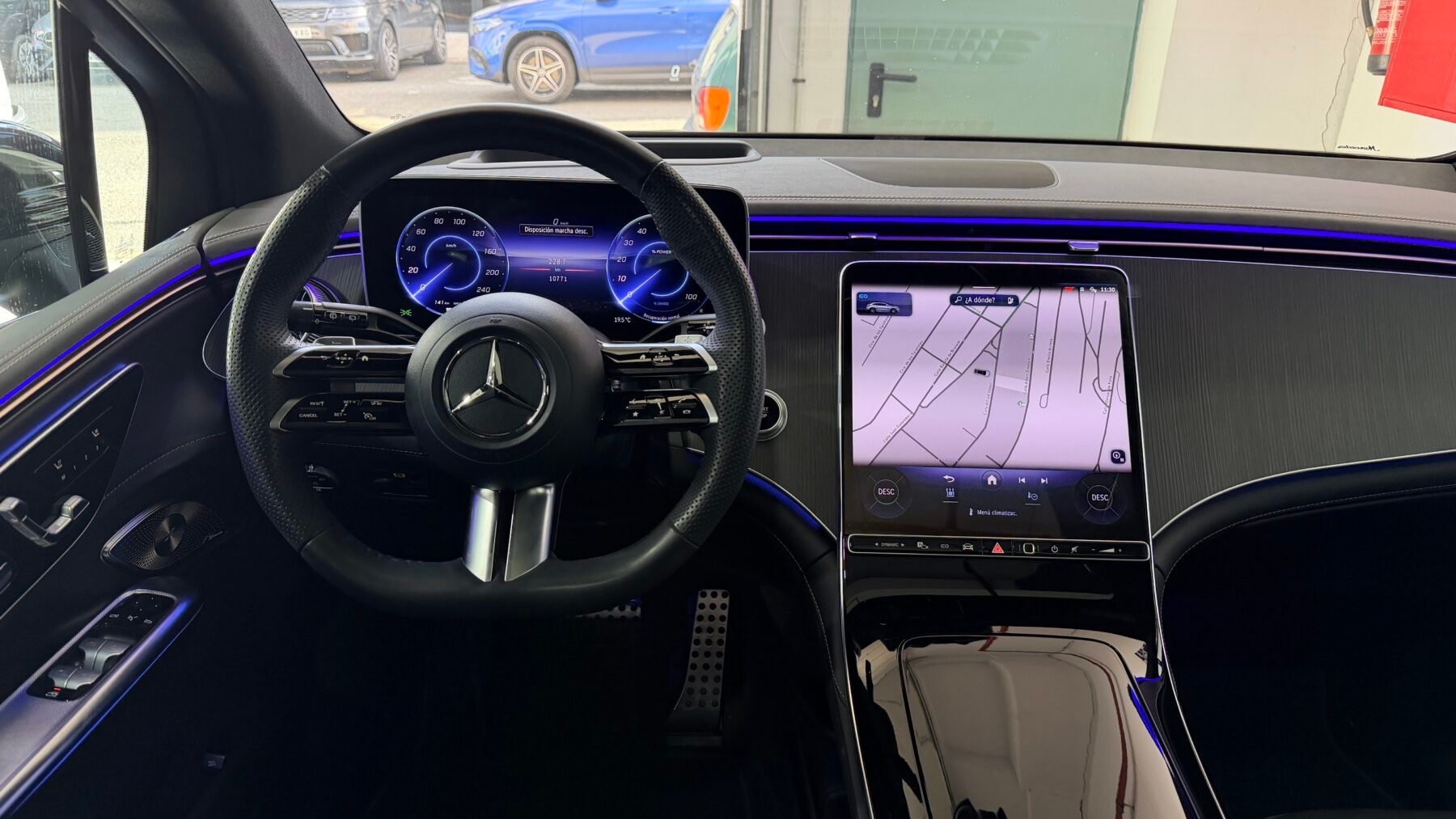 MERCEDES-BENZ EQE SUV