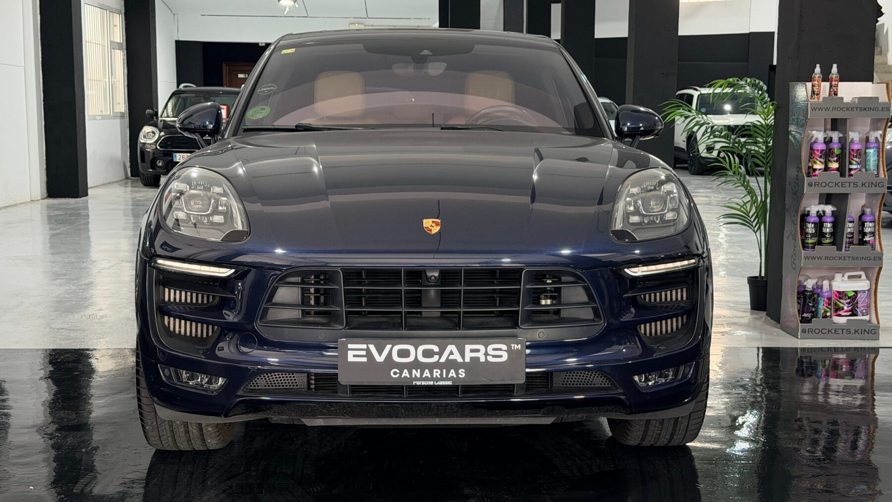 PORSCHE Macan GTS