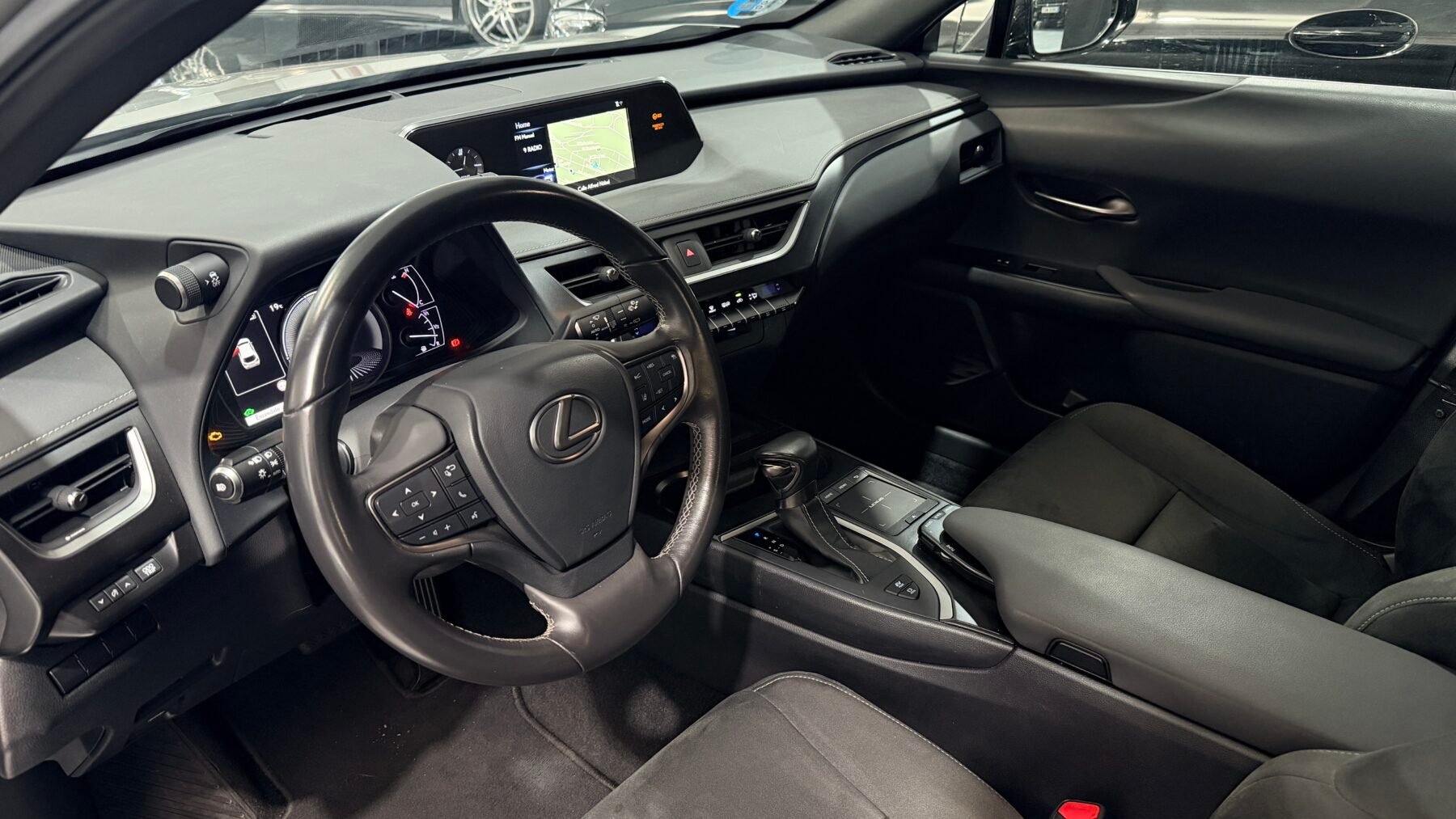 LEXUS 250H BUSINESS NAVI