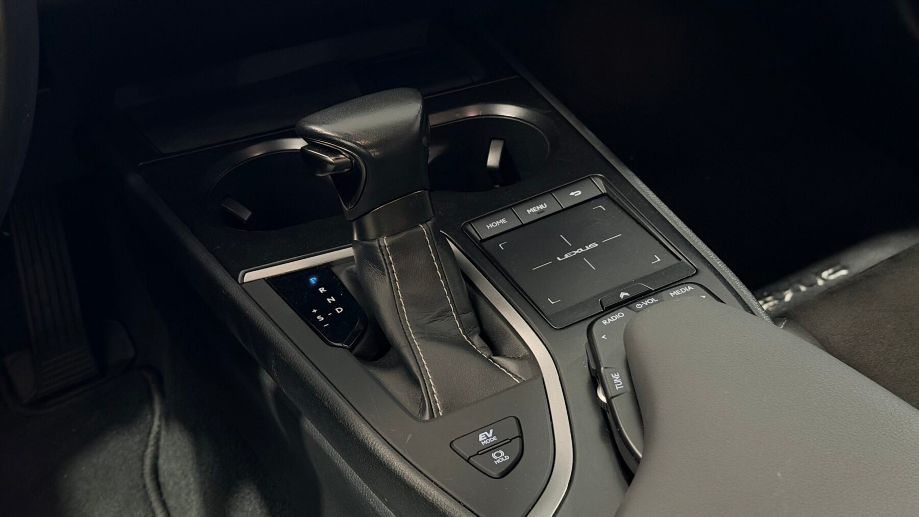 LEXUS 250H BUSINESS NAVI