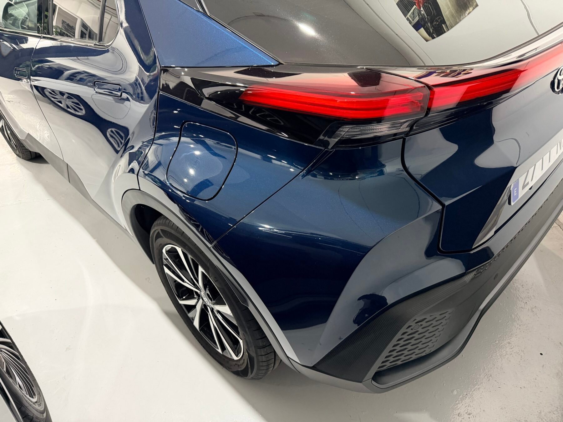 TOYOTA CHR ADVANCE