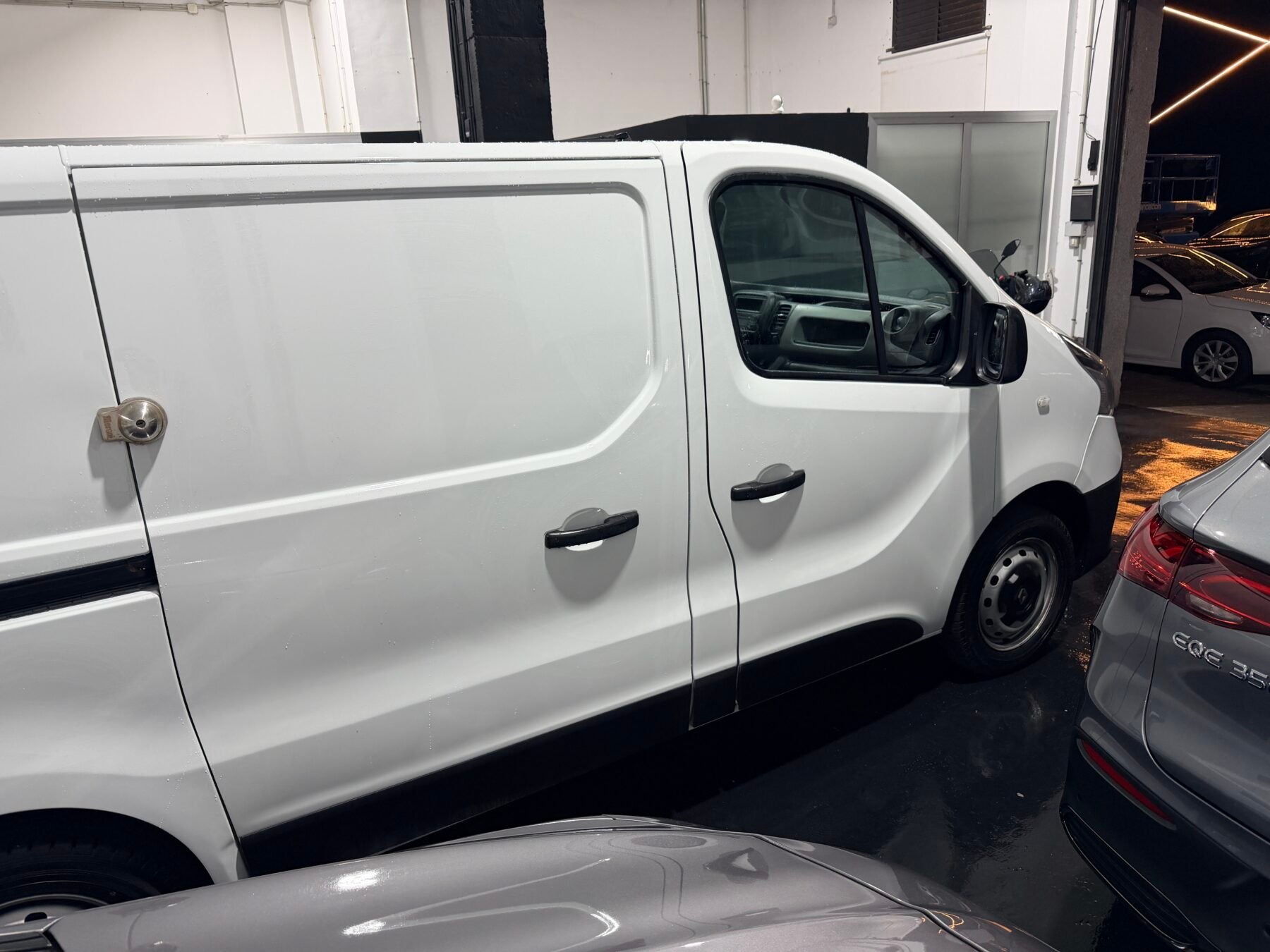RENAULT TRAFIC CARGA