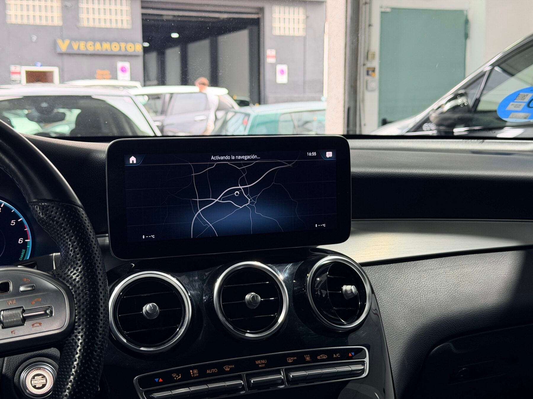 MERCEDES-BENZ GLC 300de