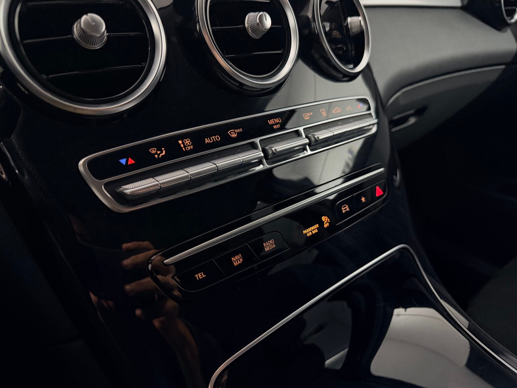 MERCEDES-BENZ GLC 300de