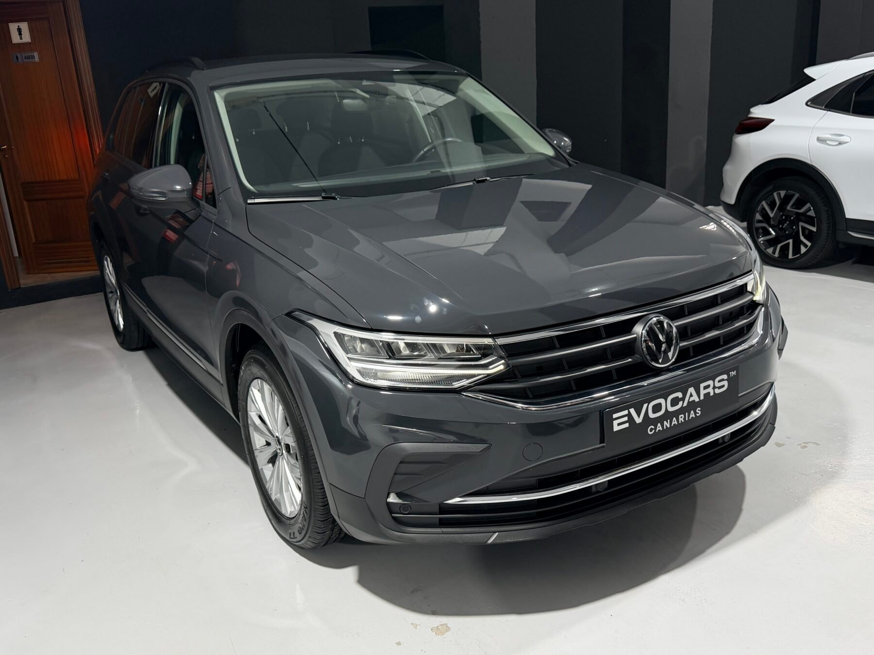 VOLKSWAGEN TIGUAN STYLE