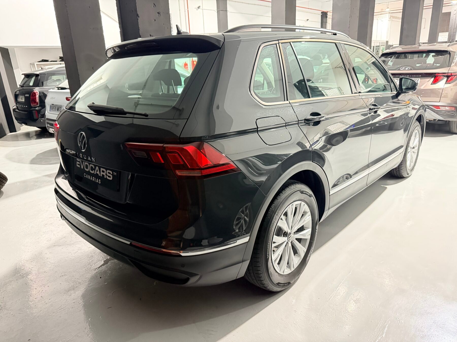 VOLKSWAGEN TIGUAN STYLE